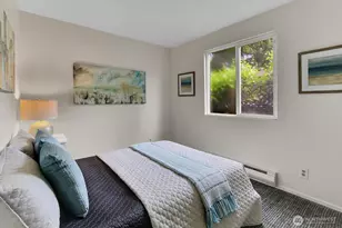 13325 19th Ave NE, Seattle, WA 98125 - Photo 11