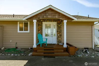 724 Hacienda Dr, Coupeville, WA 98239 - Photo 3