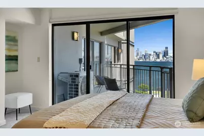 1111 Harbor Avenue SW #500, Seattle, WA 98116 - Photo 23