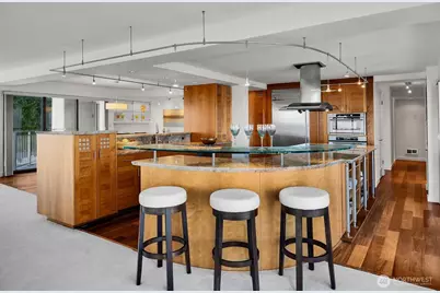 1111 Harbor Avenue SW #500, Seattle, WA 98116 - Photo 13