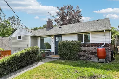 8613 42nd Avenue S, Seattle, WA 98118 - Photo 1