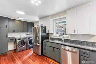8613 42nd Ave S, Seattle, WA 98118 - Photo 9