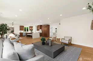 815 130th Ave NE, Bellevue, WA 98005 - Photo 9