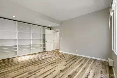 2700 4th Avenue #301, Seattle, WA 98121 - Photo 19