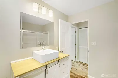 2700 4th Avenue #301, Seattle, WA 98121 - Photo 17