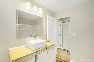 2700 4th Ave, Seattle, WA 98121 - Photo 17