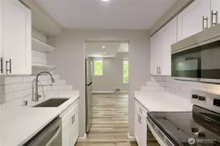 2700 4th Ave, Seattle, WA 98121 - Photo 13