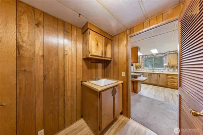 802 Hazzle Court, Coupeville, WA 98239 - Photo 13