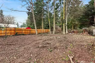 802 Hazzle Ct, Coupeville, WA 98239 - Photo 11