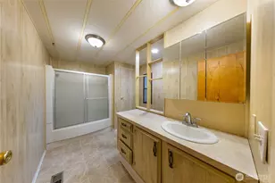 802 Hazzle Ct, Coupeville, WA 98239 - Photo 29
