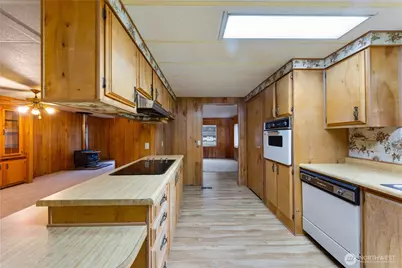 802 Hazzle Court, Coupeville, WA 98239 - Photo 23