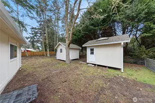 802 Hazzle Ct, Coupeville, WA 98239 - Photo 31