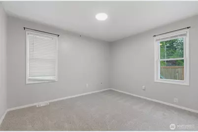 10612 Lake Steilacoom Drive SW, Lakewood, WA 98498 - Photo 31