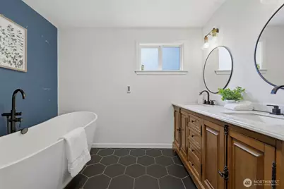 10612 Lake Steilacoom Drive SW, Lakewood, WA 98498 - Photo 17