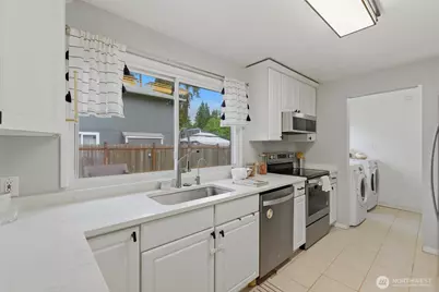 10612 Lake Steilacoom Drive SW, Lakewood, WA 98498 - Photo 25