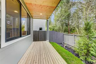 19233 Meridian Dr SE, Bothell, WA 98012 - Photo 31