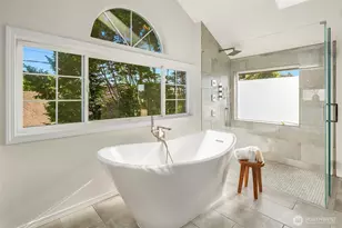 2112 N 64th St, Seattle, WA 98103 - Photo 29