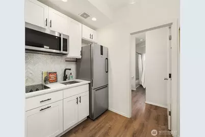 2112 N 64th Street, Seattle, WA 98103 - Photo 37