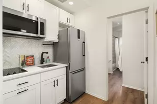 2112 N 64th St, Seattle, WA 98103 - Photo 37