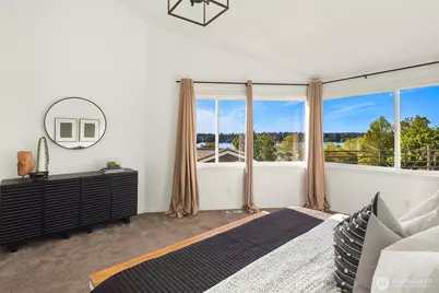 2112 N 64th Street, Seattle, WA 98103 - Photo 25