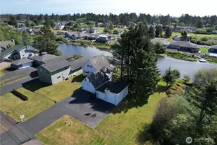 360 Point Brown Ave NE, Ocean Shores, WA 98569 - Photo 9