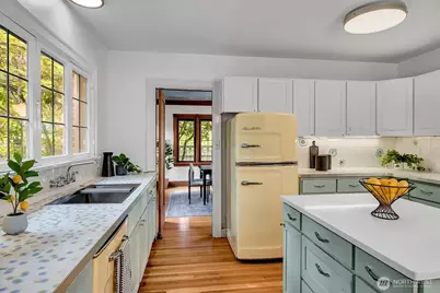 3601 E Cherry Street, Seattle, WA 98122 - Photo 17