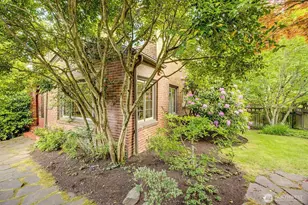 3601 E Cherry St, Seattle, WA 98122 - Photo 3