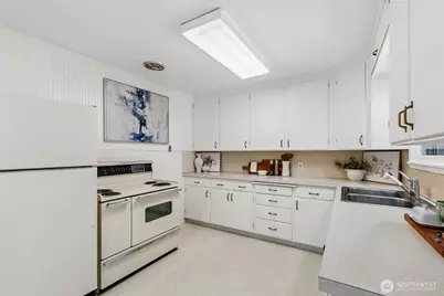 14205 11th Avenue SW, Burien, WA 98166 - Photo 7
