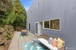 10215 Waters Ave S, Seattle, WA 98178 - Photo 21