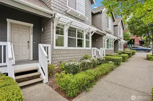 2460 NE Park Dr, Issaquah, WA 98028 - Photo 3