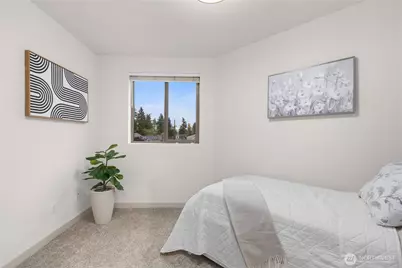 12002 Greenwood Avenue N, Seattle, WA 98133 - Photo 19