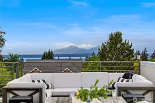 12002 Greenwood Ave N, Seattle, WA 98133 - Photo 25