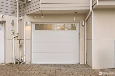 12002 Greenwood Avenue N, Seattle, WA 98133 - Photo 31