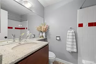 1800 Taylor Ave N, Seattle, WA 98109 - Photo 21