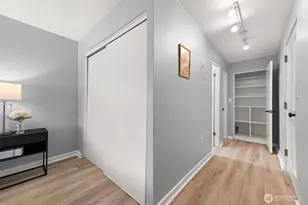 1800 Taylor Ave N, Seattle, WA 98109 - Photo 13