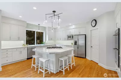 22431 SE 30th Street, Sammamish, WA 98075 - Photo 7