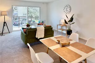 5834 NE 75th St, Seattle, WA 98115 - Photo 11