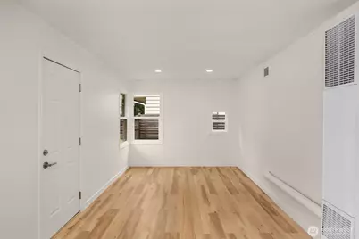 12235 43rd Avenue S, Seattle, WA 98178 - Photo 7