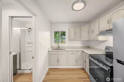 12235 43rd Avenue S, Seattle, WA 98178 - Photo 5