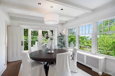 233 36th Avenue E, Seattle, WA 98112 - Photo 11