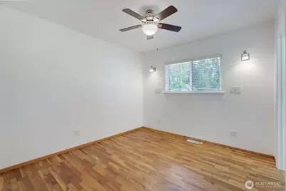 2002 Cascade Place W, University Place, WA 98466 - Photo 15