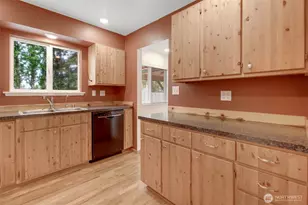 2002 Cascade Pl W, University Place, WA 98466 - Photo 11