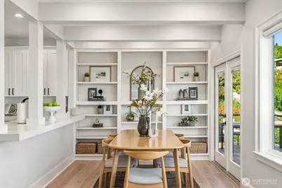 601 Fullerton Avenue, Seattle, WA 98122 - Photo 5