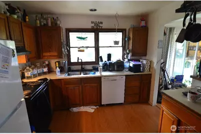 533 Reedway Way, Sedro Woolley, WA 98284 - Photo 3