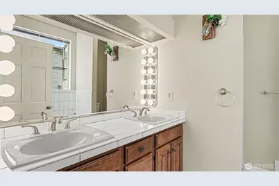 3416 161st Court SE #38, Bellevue, WA 98008 - Photo 15