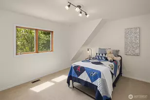 12704 217th St SE, Snohomish, WA 98296 - Photo 17