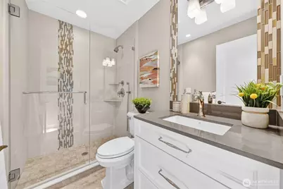 9829 NE 1st Street, Bellevue, WA 98004 - Photo 15