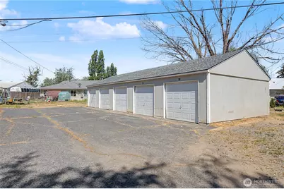 1201 Vandenberg Avenue #1203, Moses Lake, WA 98837 - Photo 29