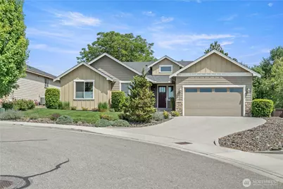 1972 Legacy Place SE, East Wenatchee, WA 98802 - Photo 1