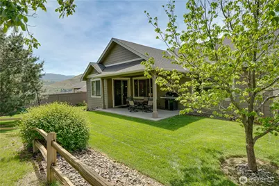 1972 Legacy Place SE, East Wenatchee, WA 98802 - Photo 3